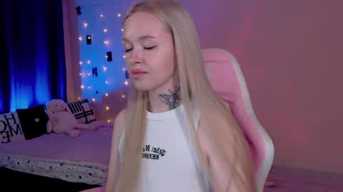 Snapshot of naughty_mablee chatting on July 2026 02:05:17 AM Mable online show from July 2026 02:05:17 AM