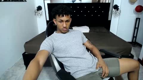 Snapshot of naughty_sebas_ chatting on January 2025 07:08:01 PM SEBAS online show from January 2025 07:08:01 PM