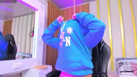 Stefany online show from May 2026 01:47:01 AM