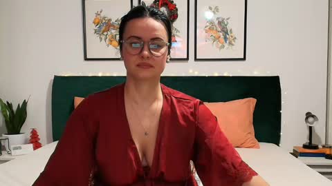 Snapshot of naughtybrunettexxx chatting on December 2024 06:06:01 PM NaughtyBrunetteXXX online show from December 2024 06:06:01 PM