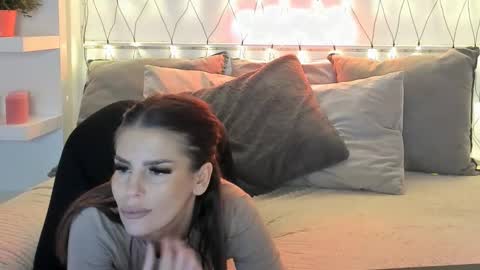 Cassy online show from February 2025 04:21:02 PM