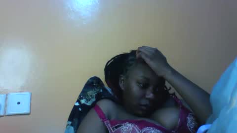 Snapshot of naughtygee100 chatting on November 2025 12:53:01 AM Shee online show from November 2025 12:53:01 AM