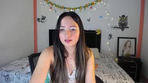 Valeria  online show from March 2025 04:11:01 PM