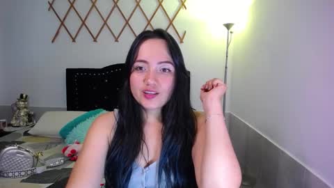 Valeria  online show from October 2025 08:17:02 PM