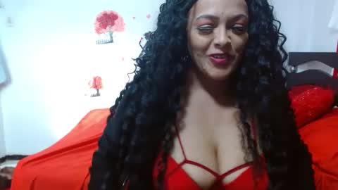 Snapshot of naughtygoddesss chatting on October 2025 09:36:01 PM naughtygoddesss online show from October 2025 09:36:01 PM
