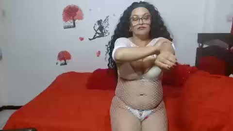 Snapshot of naughtygoddesss chatting on October 2025 10:44:01 PM naughtygoddesss online show from October 2025 10:44:01 PM