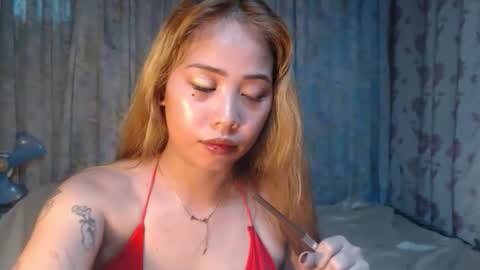 Snapshot of naughtyhotsexyjean chatting on April 2026 10:07:02 PM miss jean online show from April 2026 10:07:02 PM