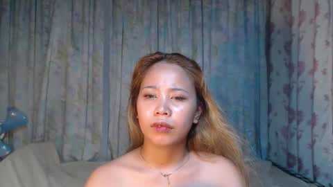 Snapshot of naughtyhotsexyjean chatting on April 2026 10:13:01 AM miss jean online show from April 2026 10:13:01 AM