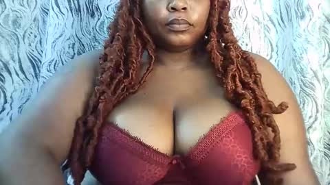 naughtylisah online show from November 2025 05:38:01 AM