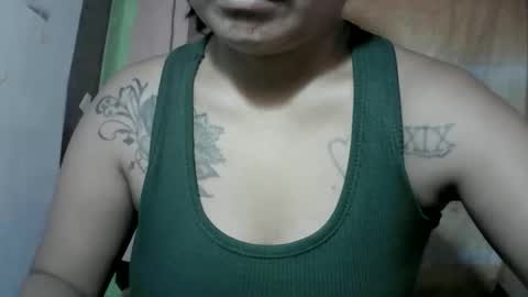 naughtymom_33 online show from November 2025 08:08:01 PM