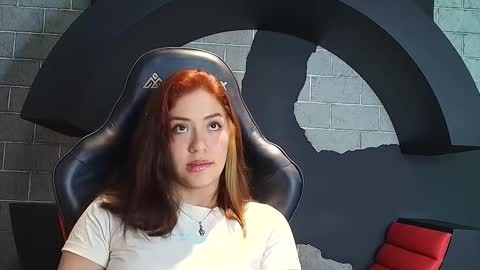 Snapshot of naughtynebulaa chatting on December 2025 07:34:02 PM NEBULA online show from December 2025 07:34:02 PM