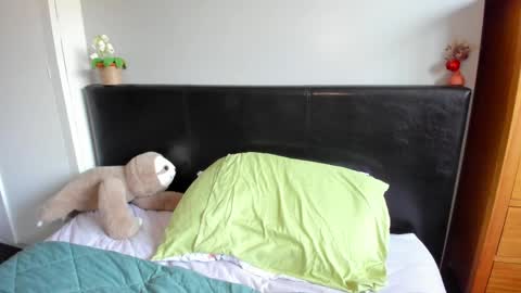 Snapshot of naughtynerdygirl chatting on May 2026 10:22:01 AM Gigi Chu online show from May 2026 10:22:01 AM