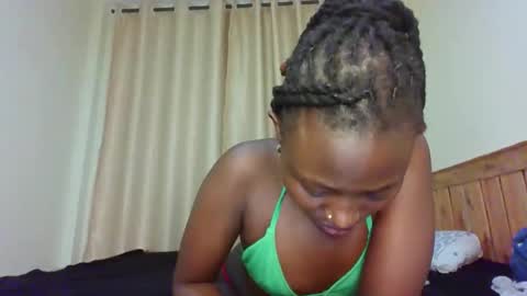 naughtyqueen12 online show from November 2025 11:42:01 AM