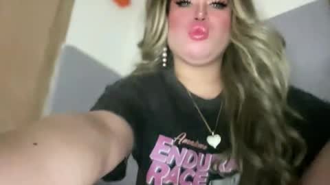 Rose Wilson online show from October 2025 02:51:02 PM