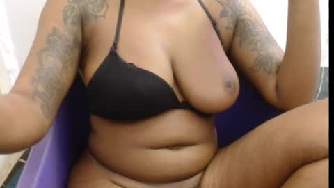 Snapshot of naughtyxpussyx chatting on January 2026 02:43:01 PM naughtyxpussyx online show from January 2026 02:43:01 PM