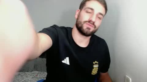 Snapshot of naugthy18boy chatting on January 2025 08:55:01 PM Nico online show from January 2025 08:55:01 PM