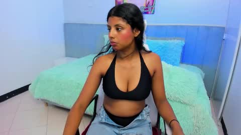 naugthy_brunette_ online show from November 2025 06:43:02 PM