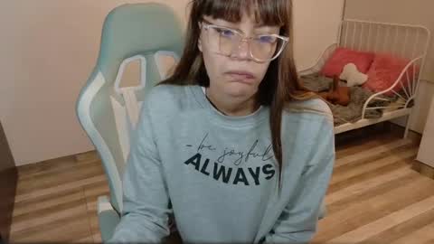 Snapshot of naugthy_muse chatting on April 2026 03:32:01 AM sabrina online show from April 2026 03:32:01 AM