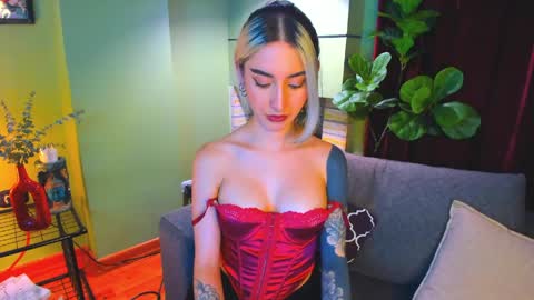 Snapshot of naugthymila3 chatting on April 2026 02:04:02 AM Mila aka Dominika - Nov 20 Birthday show Onlyfans Naugthymila online show from April 2026 02:04:02 AM