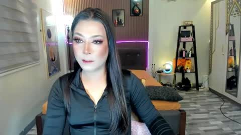 Snapshot of naugtycummer69 chatting on April 2026 01:24:01 PM JAY online show from April 2026 01:24:01 PM