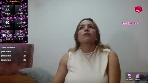NAUYGTYQUEEN online show from November 2025 12:46:02 AM