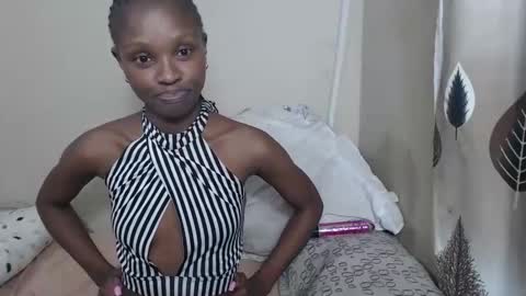 Snapshot of nawtylarissa_ chatting on September 2025 06:19:01 PM nawtylarissa_ online show from September 2025 06:19:01 PM