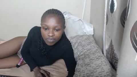 Snapshot of nawtylarissa_ chatting on October 2025 12:49:02 AM nawtylarissa_ online show from October 2025 12:49:02 AM