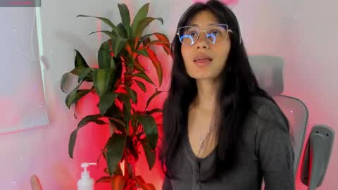 Naye  online show from March 2026 10:21:02 PM