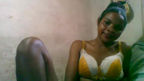 Nayla online show from February 2026 12:46:01 PM