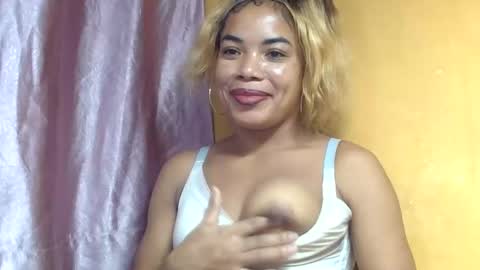 Snapshot of nayrrah chatting on April 2026 10:13:02 PM nayrrah online show from April 2026 10:13:02 PM