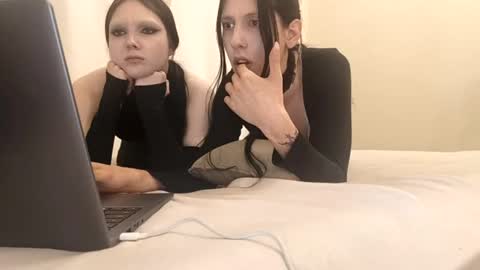 nbomcik online show from June 2026 10:58:02 PM