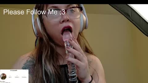 Snapshot of nealiana96 chatting on February 2025 09:50:01 PM Nealiana online show from February 2025 09:50:01 PM