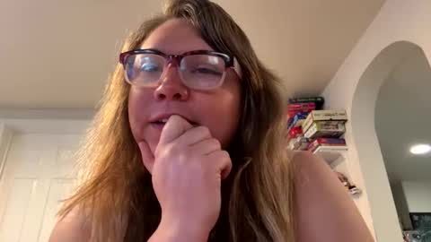 Snapshot of nealiana96 chatting on February 2026 03:51:01 PM Nealiana online show from February 2026 03:51:01 PM