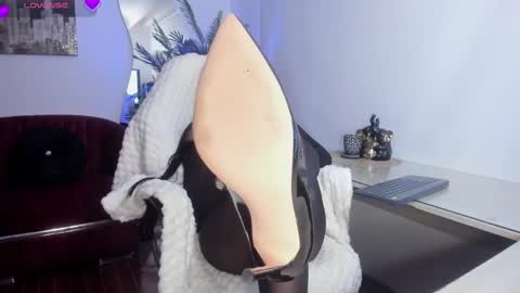 Hellen online show from February 2025 10:31:02 PM