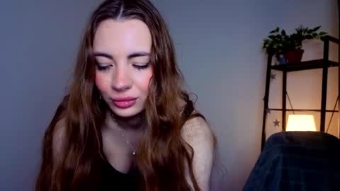 Mia online show from April 2026 05:27:01 AM