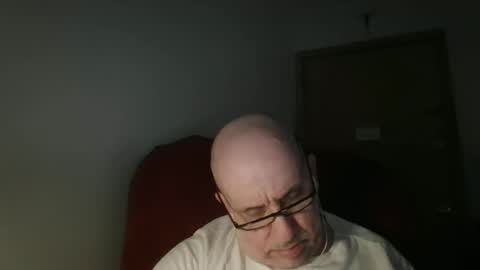 Snapshot of needlesslove chatting on April 2026 12:24:02 AM Tom online show from April 2026 12:24:02 AM