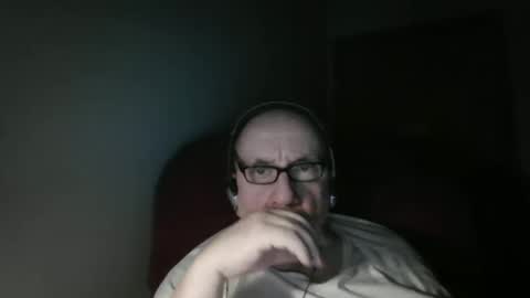 Snapshot of needlesslove chatting on June 2026 03:13:02 AM Tom online show from June 2026 03:13:02 AM