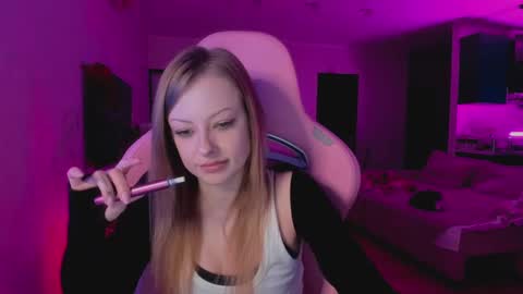 m a r i a online show from March 2025 10:24:02 PM