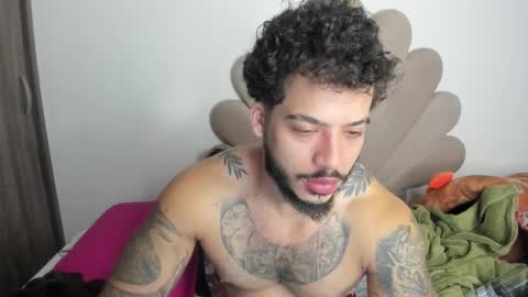 Snapshot of neeii chatting on February 2026 11:40:02 AM Nei turn green online show from February 2026 11:40:02 AM