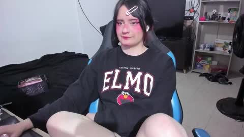 Geek Nicole    im Neeko UwU online show from February 2026 01:42:01 PM