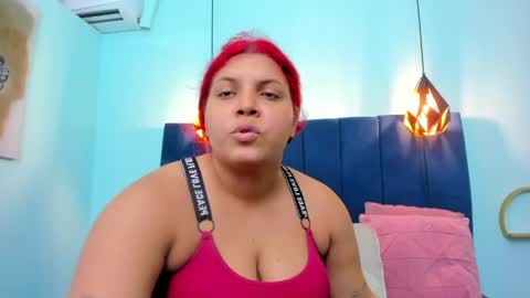 neferet_opal online show from May 2026 01:25:01 AM