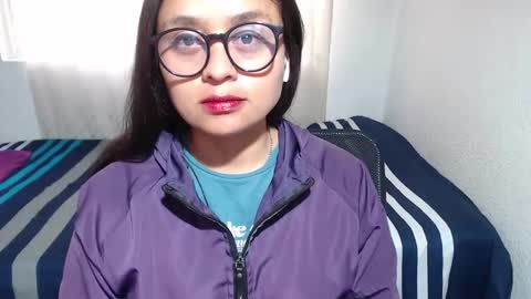 Snapshot of negrita_25 chatting on September 2025 12:30:01 PM Zoe online show from September 2025 12:30:01 PM