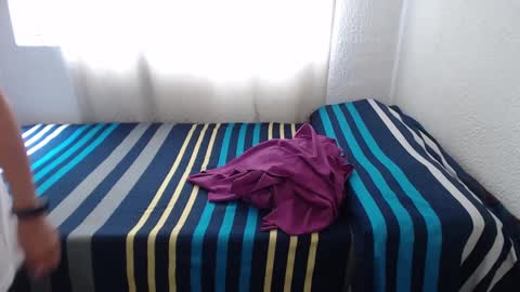 Snapshot of negrita_25 chatting on September 2025 01:27:02 PM Zoe online show from September 2025 01:27:02 PM