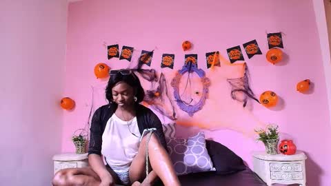 Snapshot of nehandaclarck_ chatting on October 2025 10:20:02 PM  Nehanda online show from October 2025 10:20:02 PM