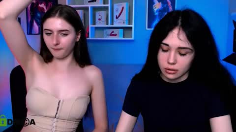 Snapshot of nekky_mouse chatting on September 2025 02:16:02 PM Meow online show from September 2025 02:16:02 PM