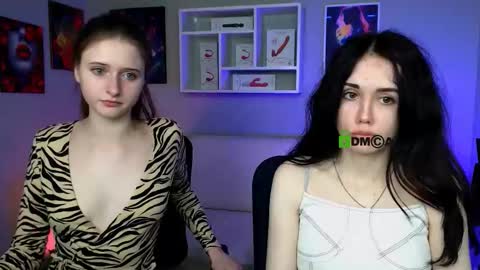 Snapshot of nekky_mouse chatting on September 2025 03:13:02 PM Meow online show from September 2025 03:13:02 PM