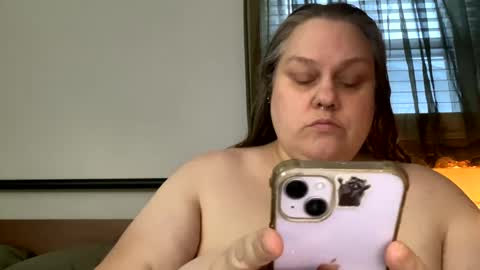 Snapshot of nellatlas chatting on February 2025 11:31:01 PM Nellie Atlas online show from February 2025 11:31:01 PM