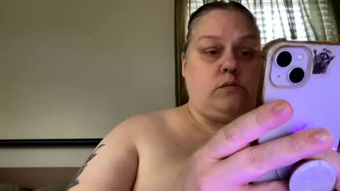 Snapshot of nellatlas chatting on September 2025 11:37:01 PM Nellie Atlas online show from September 2025 11:37:01 PM