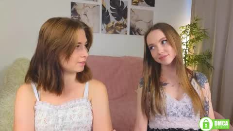 Snapshot of nellie_moans chatting on October 2025 01:53:02 PM Nellie online show from October 2025 01:53:02 PM