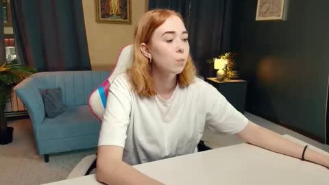 Nelli online show from November 2025 07:58:01 PM